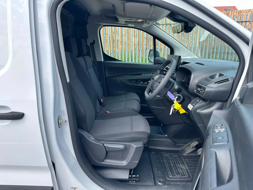 Toyota Proace City L1 Design Black #9