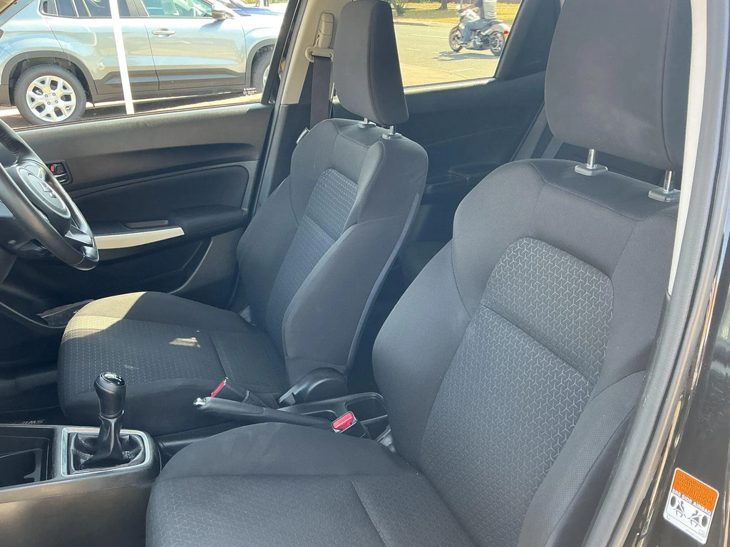Suzuki Swift 1.0 Boosterjet Sz-t Euro 6 10,282 Car Details #17