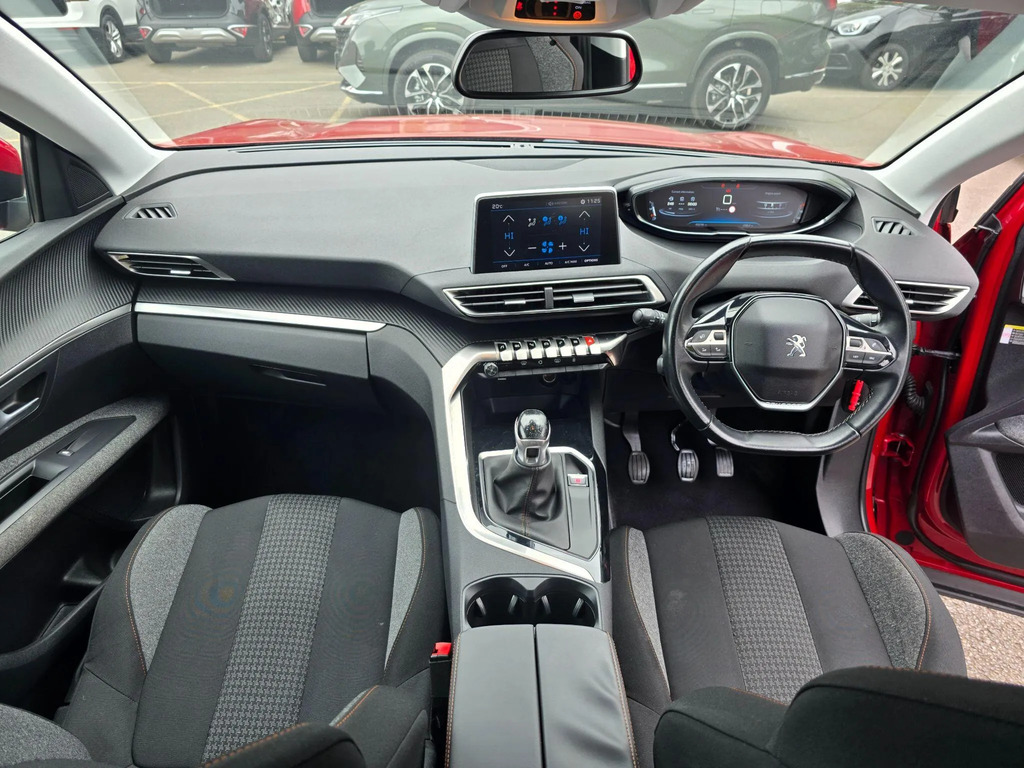 Peugeot 3008 1.2 Puretech Active Euro 6 Ss Red #5