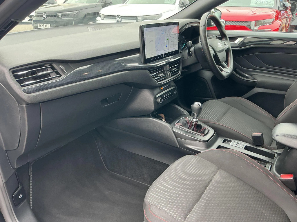 Ford Focus 1.0T Ecoboost St-line Vignale Estate Ma Black #15