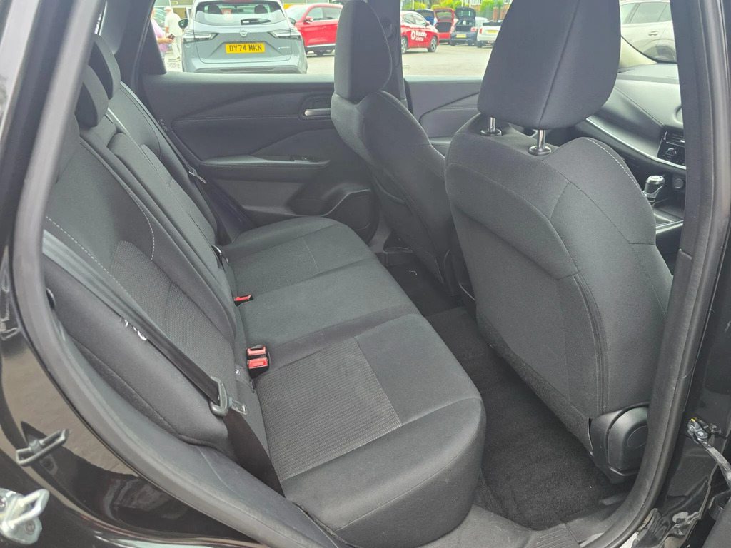 Nissan Qashqai 1.3 Dig-t Mhev Acenta Premium Euro 6 Ss #3