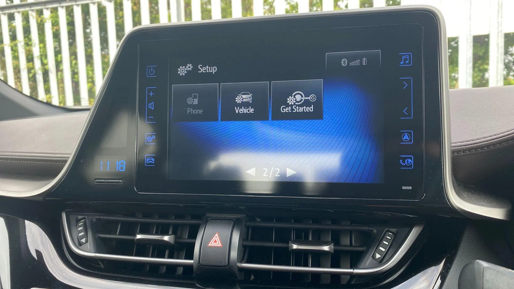 Toyota C-Hr 1.8 Hybrid Dynamic Cvt Full Toyota Service His Grey #32