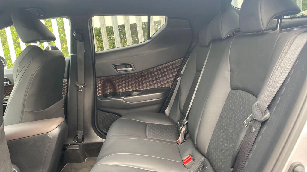 Toyota C-Hr 1.8 Hybrid Dynamic Cvt Full Toyota Service His Grey #15