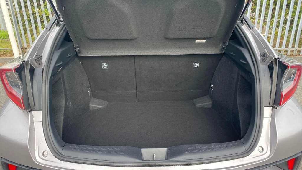 Toyota C-Hr 1.8 Hybrid Dynamic Cvt Full Toyota Service His Grey #16