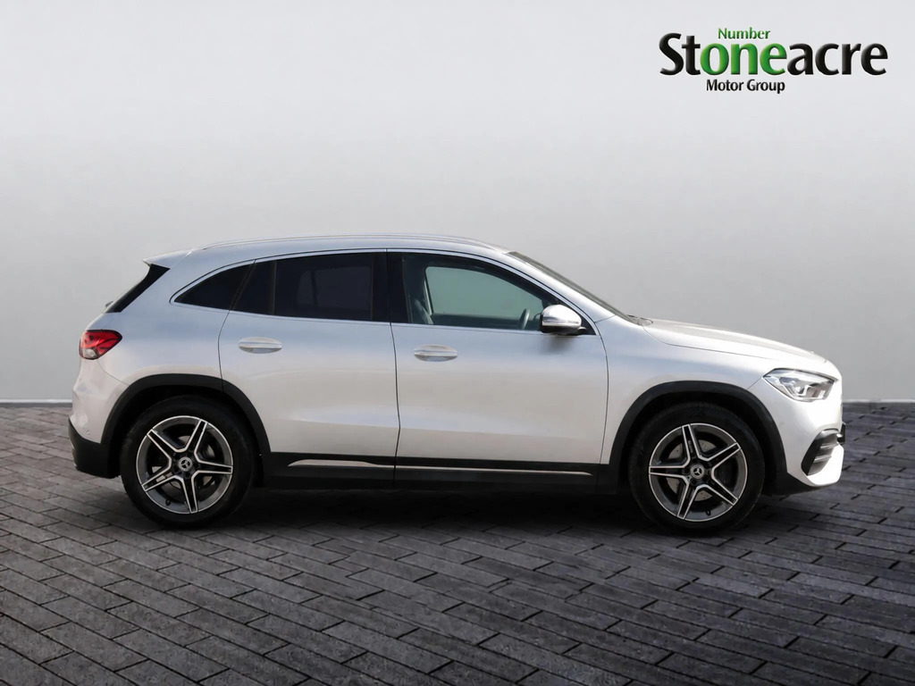 Mercedes-Benz GLA Class 1.3 Gla200 Amg Line Executive 7G-dct Euro 6 Ss Silver #2