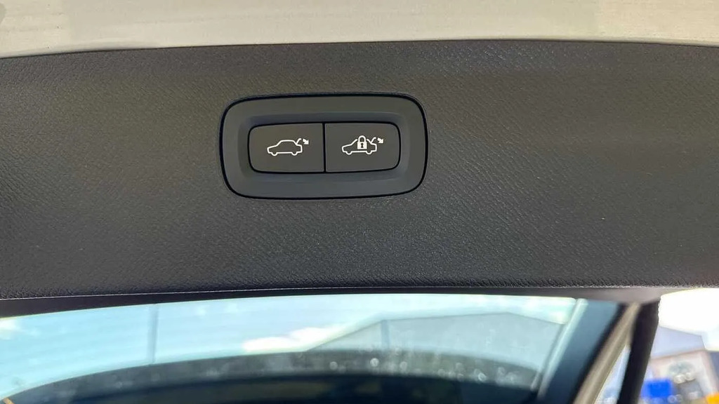 Volvo XC90 T8 Recharge R-design Panoramic Sunroof 22 Alloys Blue #26