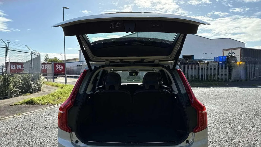 Volvo XC90 T8 Recharge R-design Panoramic Sunroof 22 Alloys Blue #11