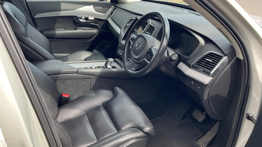 Volvo XC90 2.0 B5d 235 Momentum #4