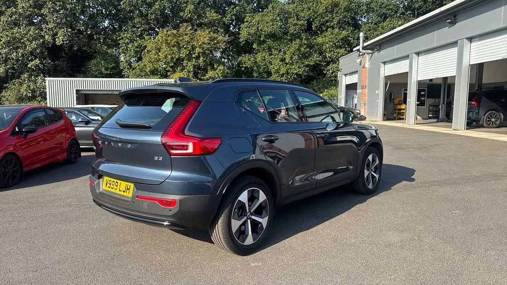 Volvo XC40 2.0 B3p Plus Dark  #2