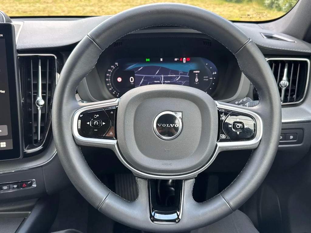 Volvo XC60 2.0H T8 18.8Kwh Ultra Black Edition Euro 6 5- Black #32