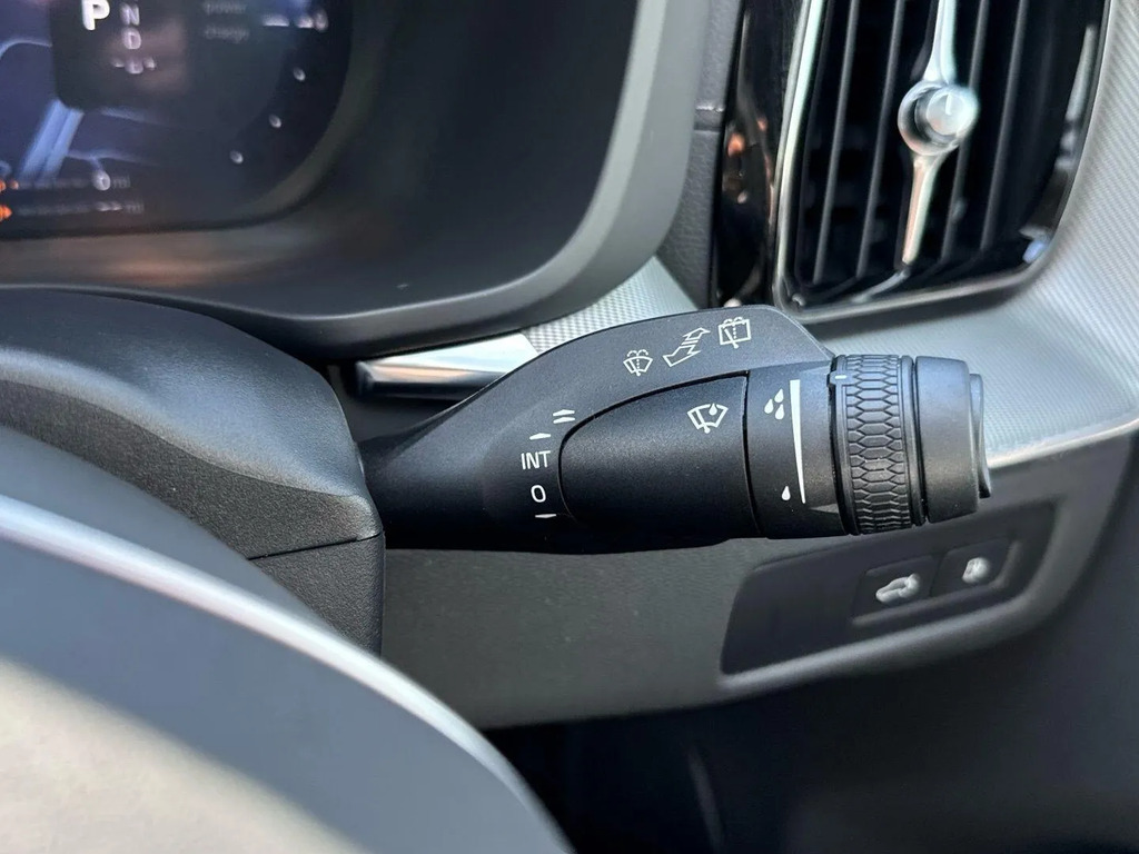 Volvo XC60 2.0H T8 18.8Kwh Ultra Black Edition Euro 6 5- Black #13