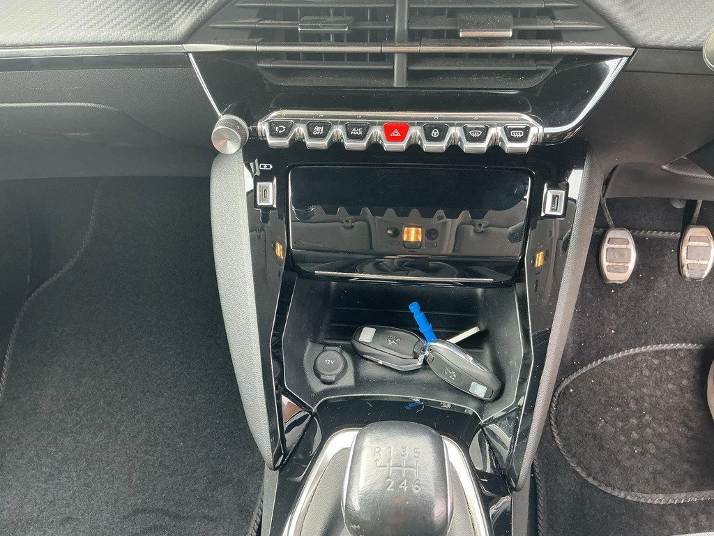 Peugeot 208 1.2 Puretech 100 Eat8 Gt Cwvehiclemarketing White #10