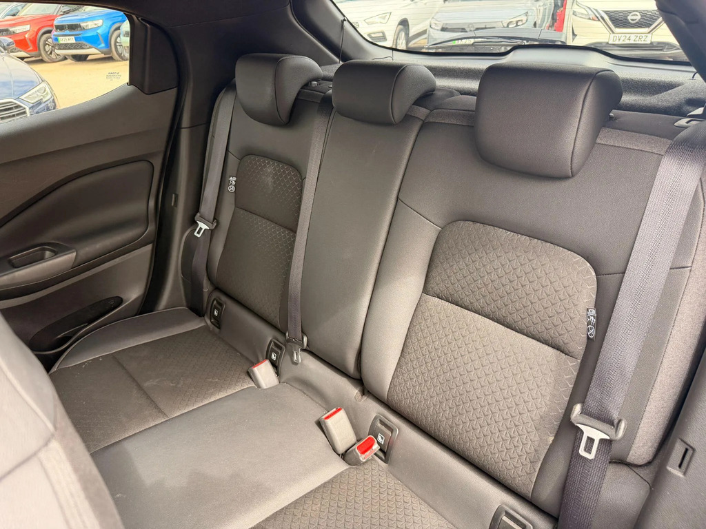 Nissan Juke 1.6 N-connecta Suv Hybrid Euro 6 Black #10