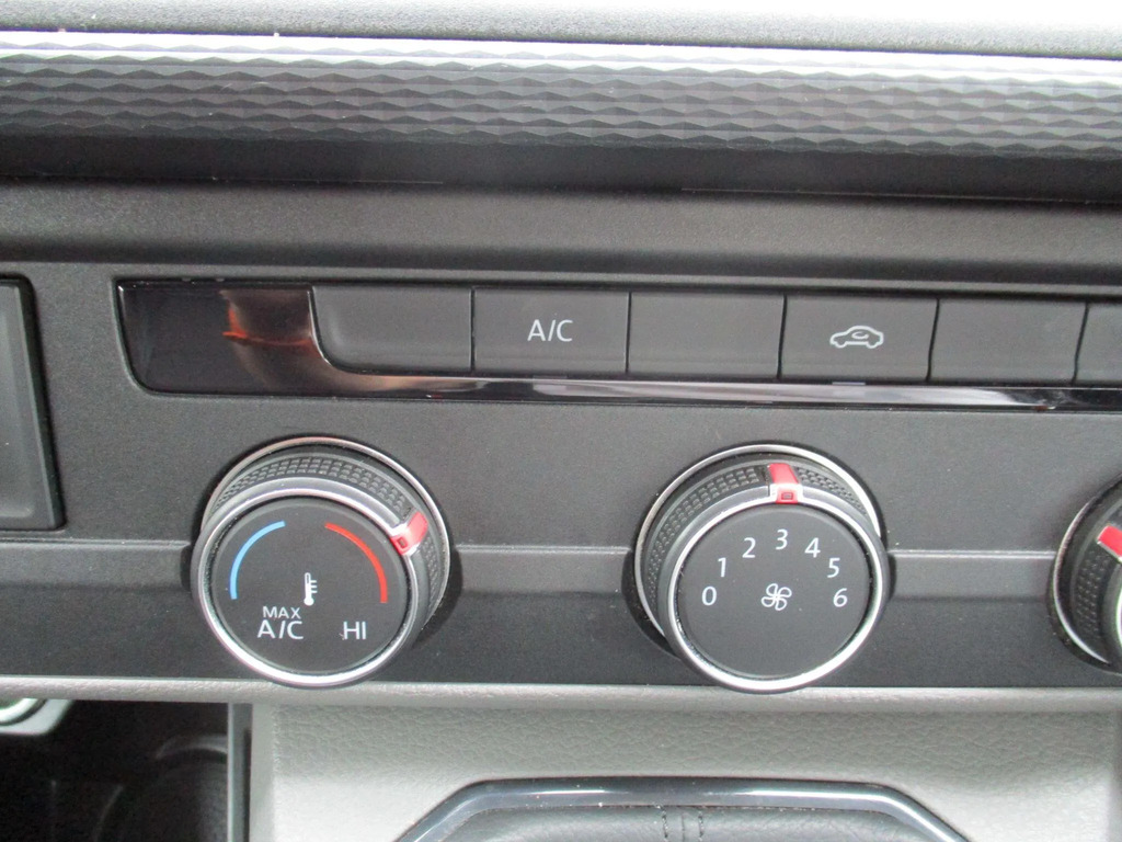 Volkswagen Transporter 2.0 Tdi T28 Startline Fwd Lwb High Roof Euro 6 S White #17