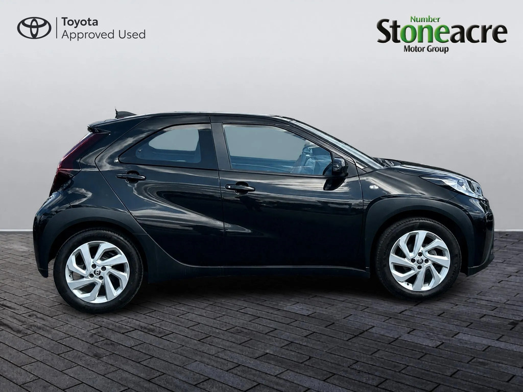Toyota Aygo X 1.0 Vvt-i Pure #2
