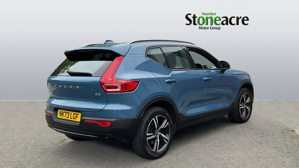 Volvo XC40 2.0 B3p Plus Dark  #2