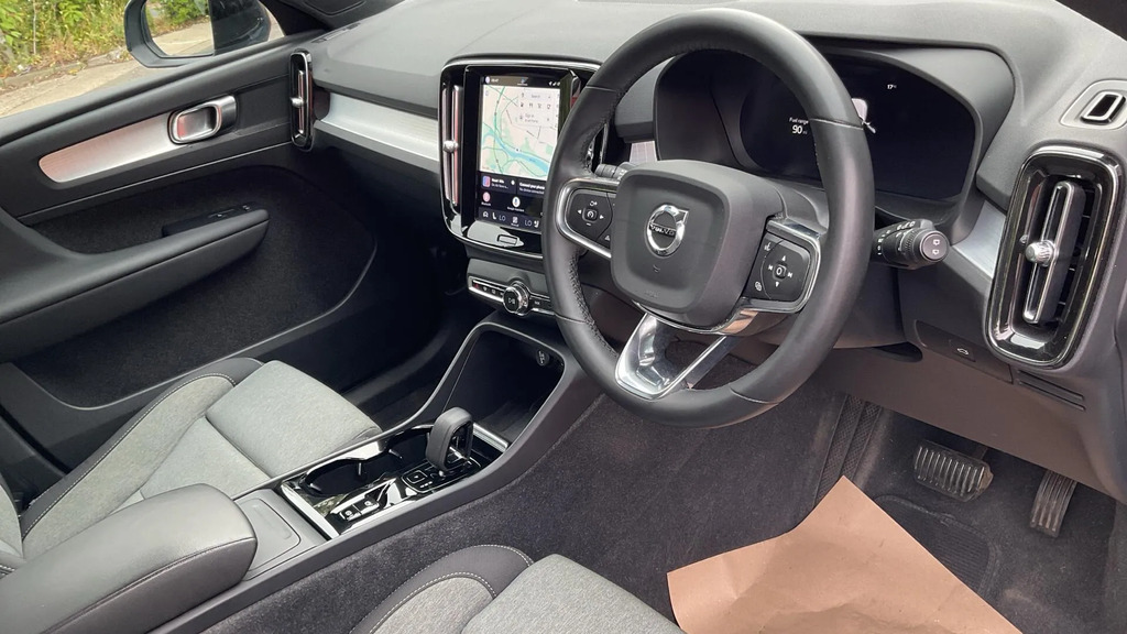 Volvo XC40 2.0 B3p Plus Dark  #4