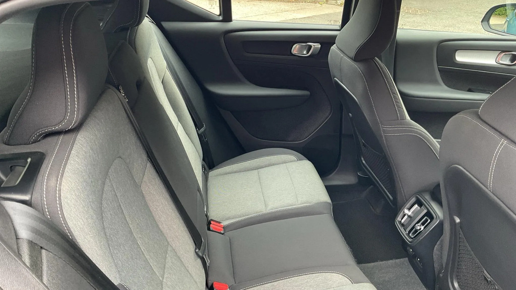 Volvo XC40 2.0 B3p Plus Dark  #6