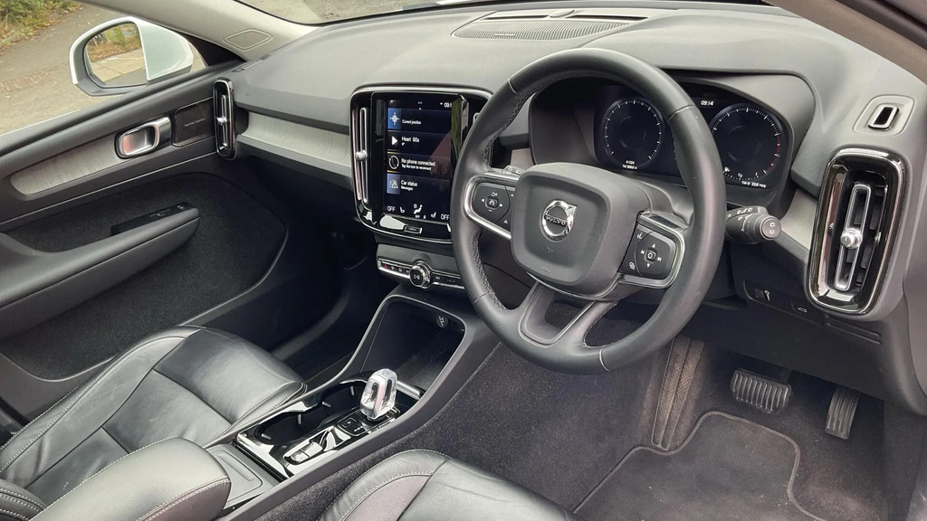 Volvo XC40 2.0 B4 Mhev Inscription Dct Awd Euro 6 Ss White #4