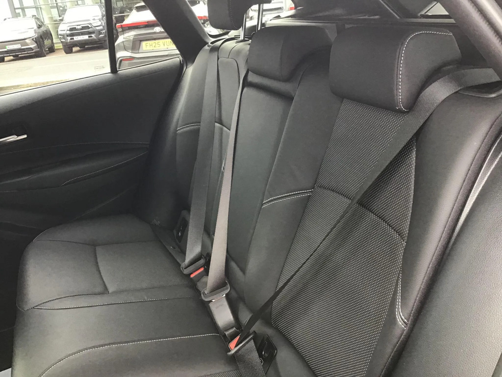 Toyota Corolla 1.8 Vvt-h Design Touring Sports Hybrid Grey #17