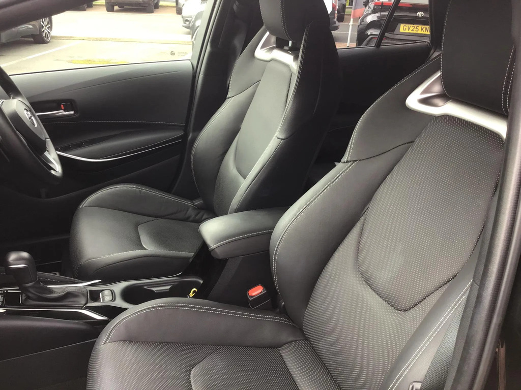 Toyota Corolla 1.8 Vvt-h Design Touring Sports Hybrid Grey #15