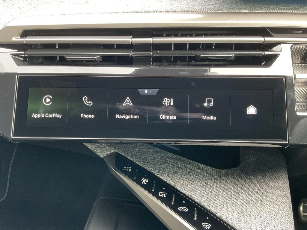 Peugeot 3008 157Kw Allure 73Kwh White #20