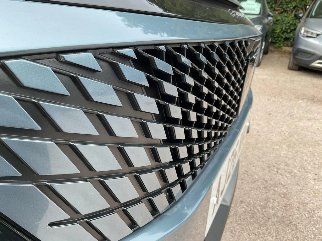 Peugeot 3008 157Kw Allure 73Kwh White #11