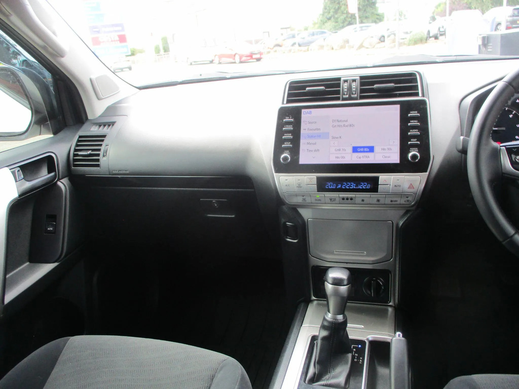 Toyota Land Cruiser 2.8D Invincible 4Wd Euro 6 Ss 7 Seat White #14