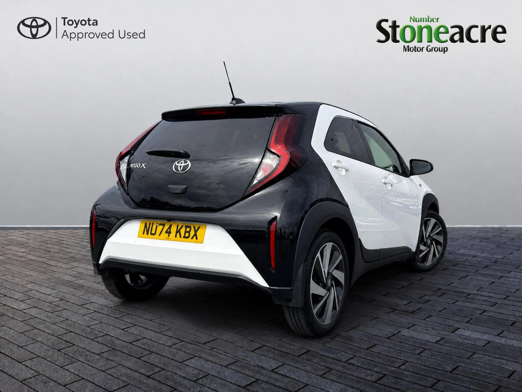 Toyota Aygo X 1.0 Vvt-i Edge NU74KBX #3