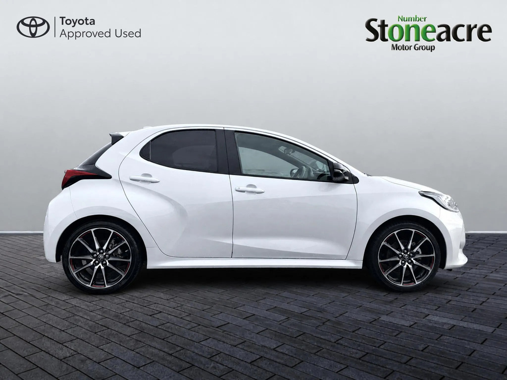Toyota Yaris 1.5 Hybrid Gr Sport #2