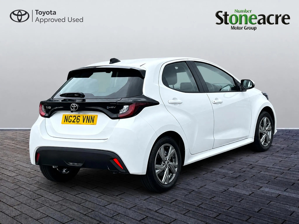 Toyota Yaris 1.5 Hybrid Icon #3