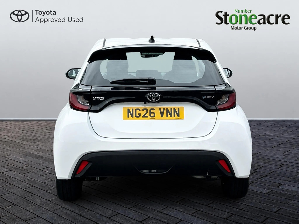 Toyota Yaris 1.5 Hybrid Icon #4