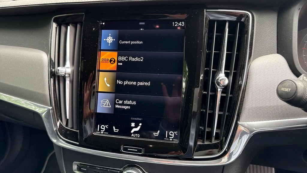 Volvo V90 Self Charging Hybrid, Heated Fr Seats, Smartphon Silver #12
