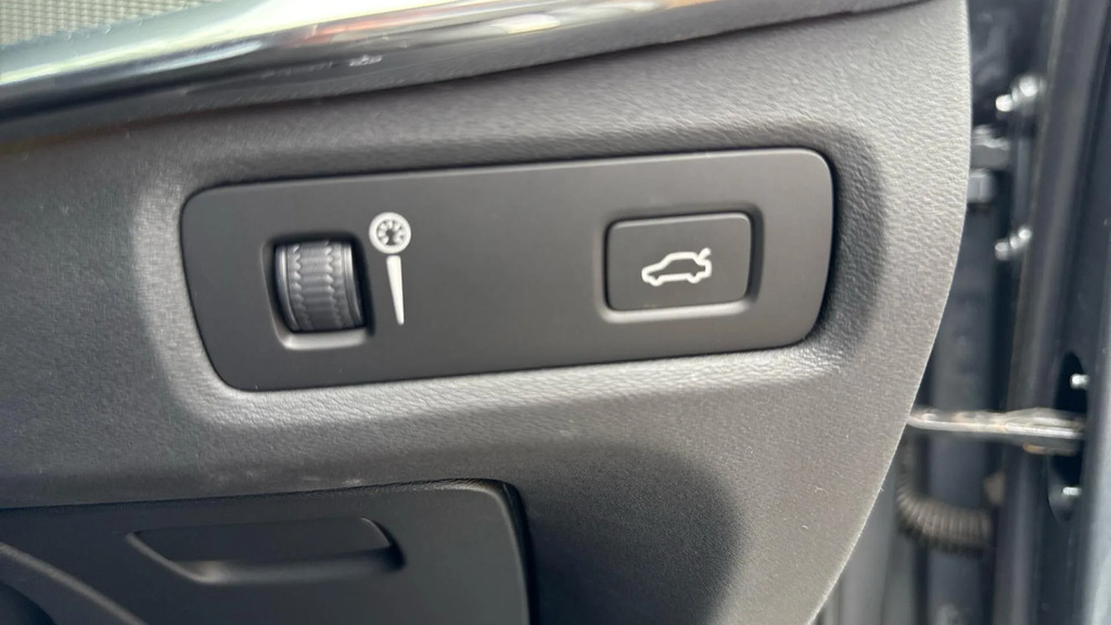 Volvo V90 Self Charging Hybrid, Heated Fr Seats, Smartphon Silver #34