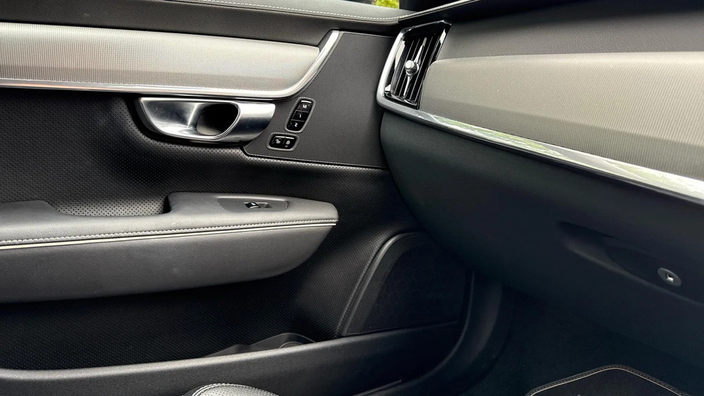 Volvo V90 Self Charging Hybrid, Heated Fr Seats, Smartphon Silver #26