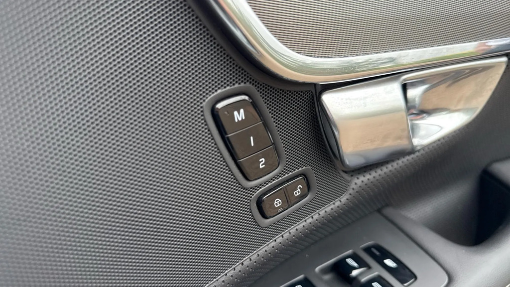 Volvo V90 Self Charging Hybrid, Heated Fr Seats, Smartphon Silver #35