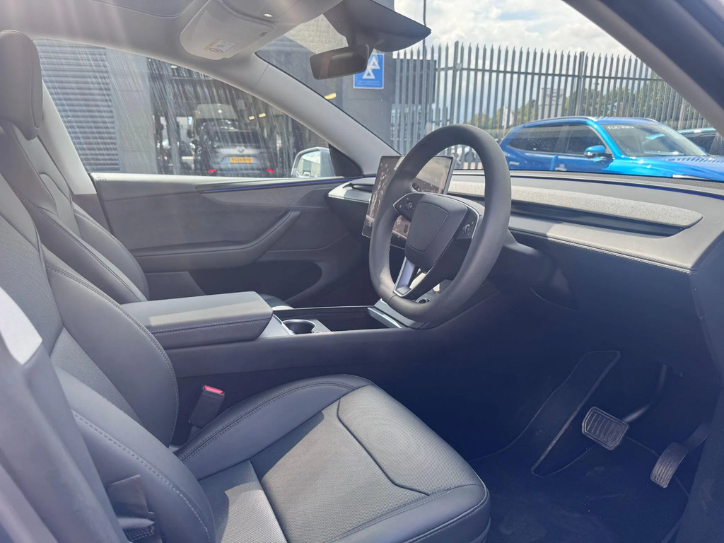Tesla Model Y 84.7Kwh Dual Motor Long Range 4Wde