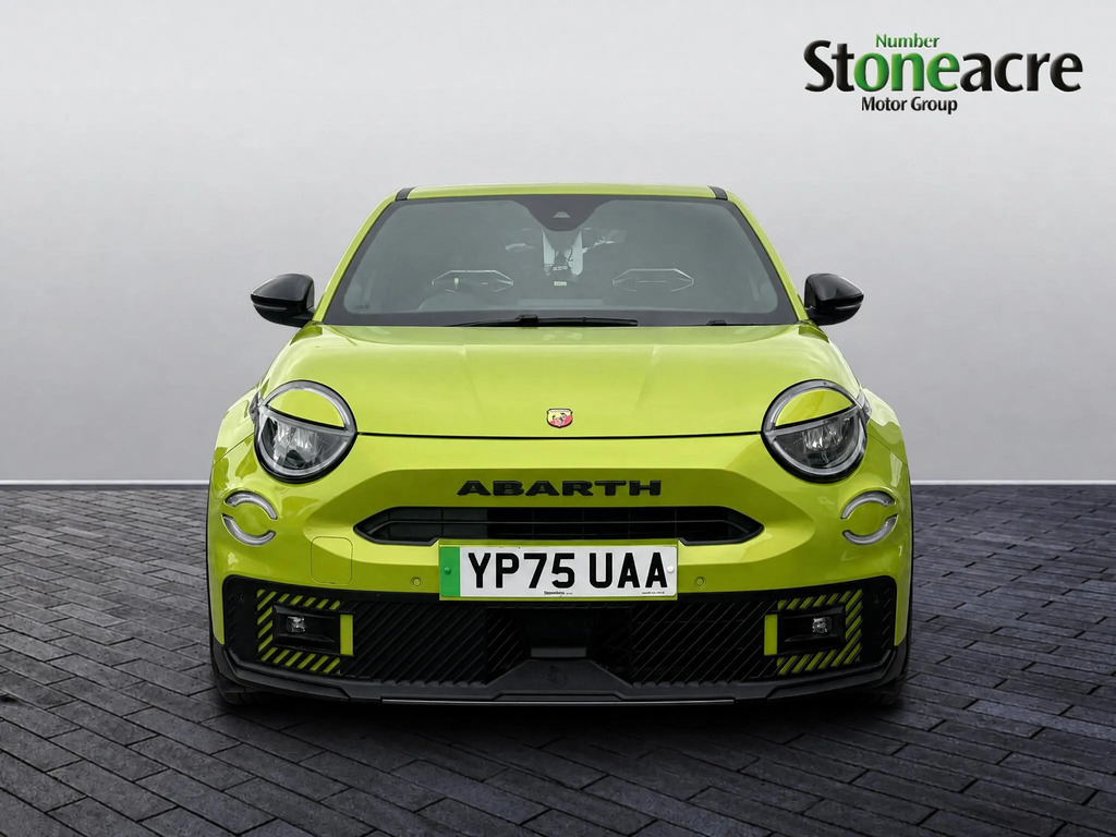 Abarth 600e 175Kw 54Kwh Orange #8