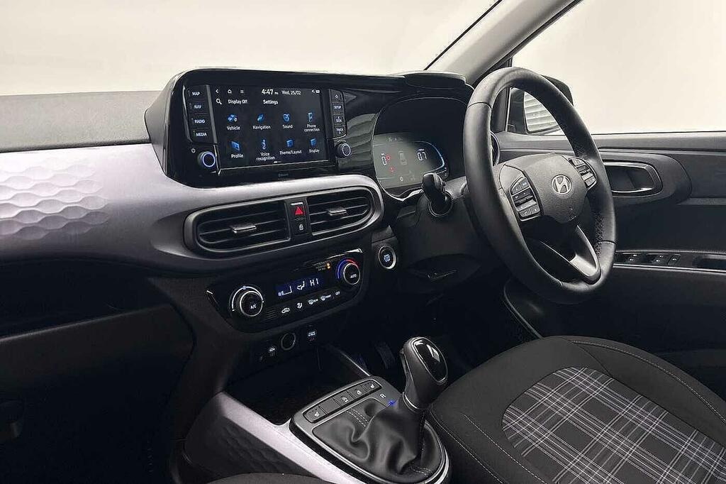 Hyundai I10 1.0 63 Premium Nav EN25LHH Black #4