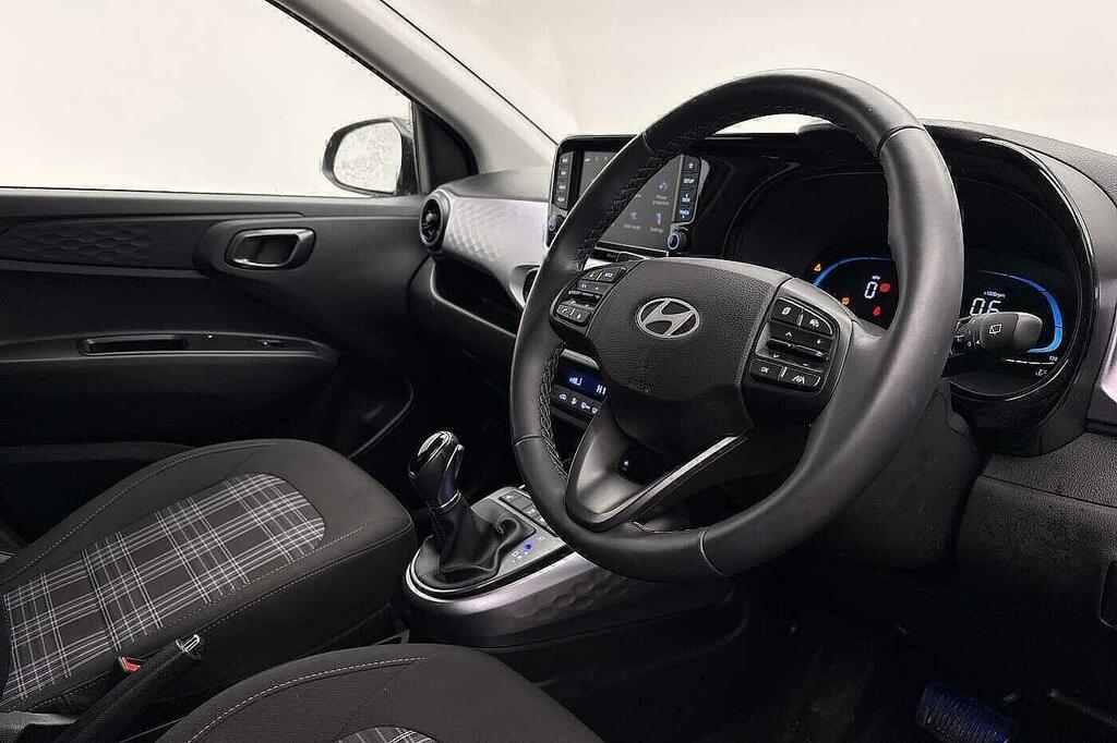 Hyundai I10 1.2 79 Premium Nav EN25TKU Black #6