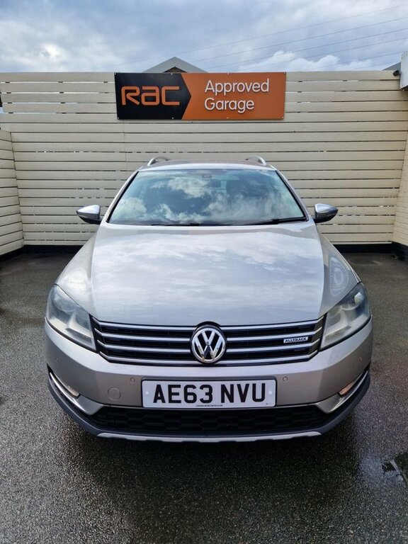 Volkswagen Passat Alltrack 2.0 Tdi Bluemotion Tech Alltrack Estate Silver #2