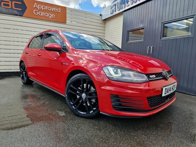 Volkswagen Golf 2.0 Tdi Bluemotion Tech Gtd Hatchback D Red