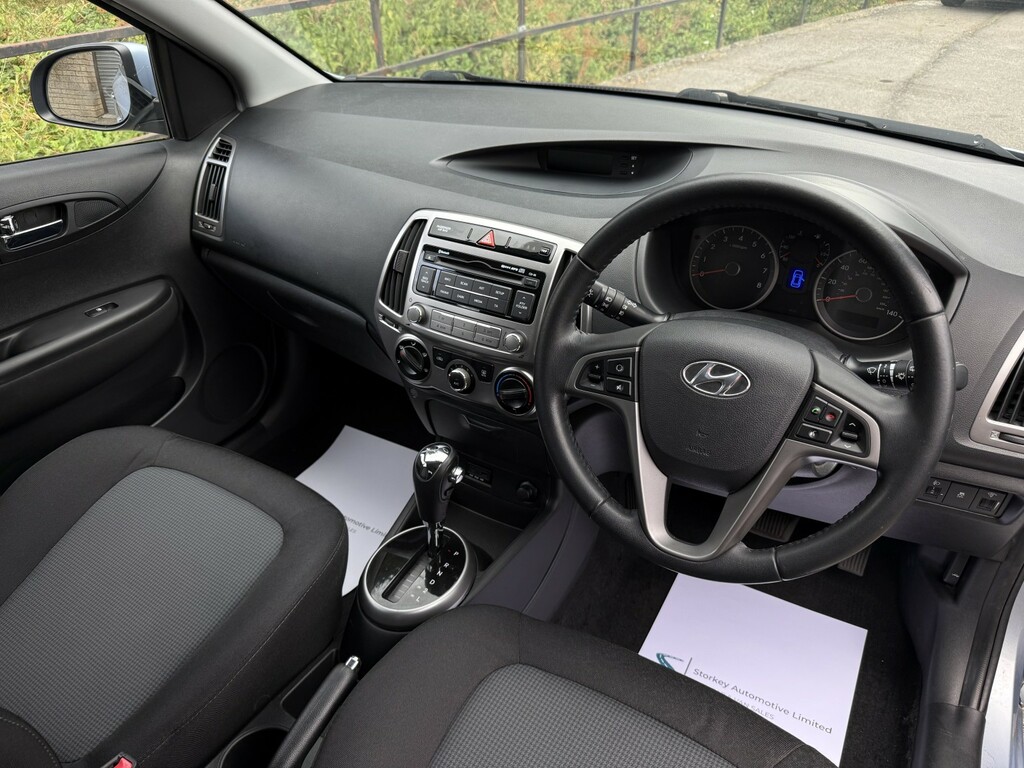 Hyundai I20 1.2 Classic Euro 5 White #9