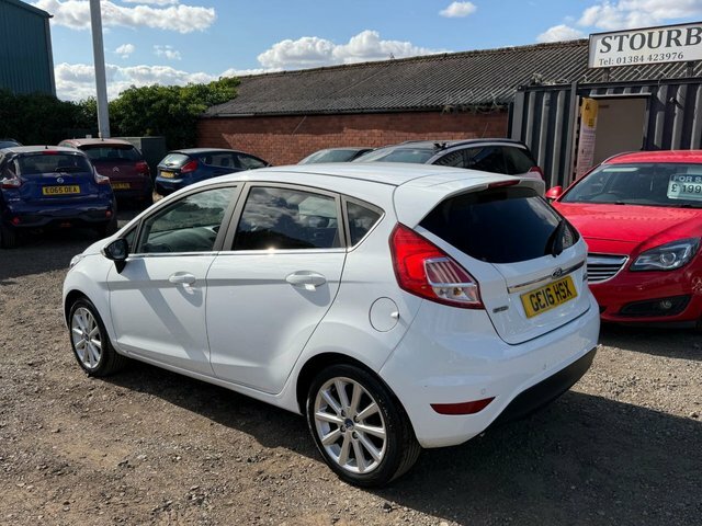 Ford Fiesta 1.0T Ecoboost Titanium Hatchback White #6