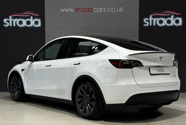 Tesla Model Y Motor Performance Suv LA72BTF White #5