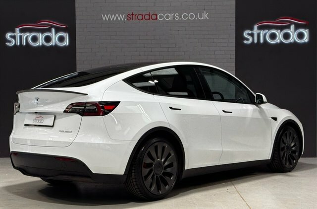 Tesla Model Y Motor Performance Suv LA72BTF White #4
