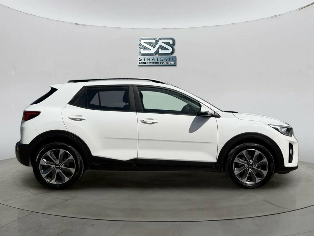 Kia Stonic 1.4L 2 White #3
