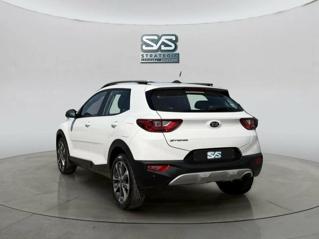 Kia Stonic 1.4L 2 White #6