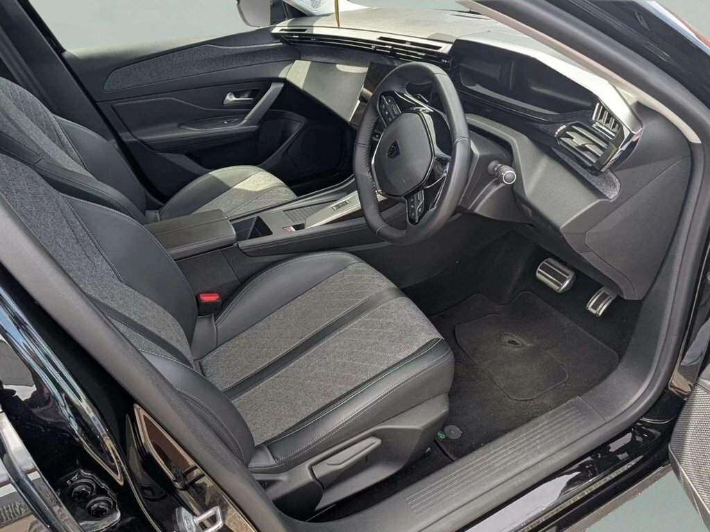 Peugeot 408 1.2L Allure Premium Black #5