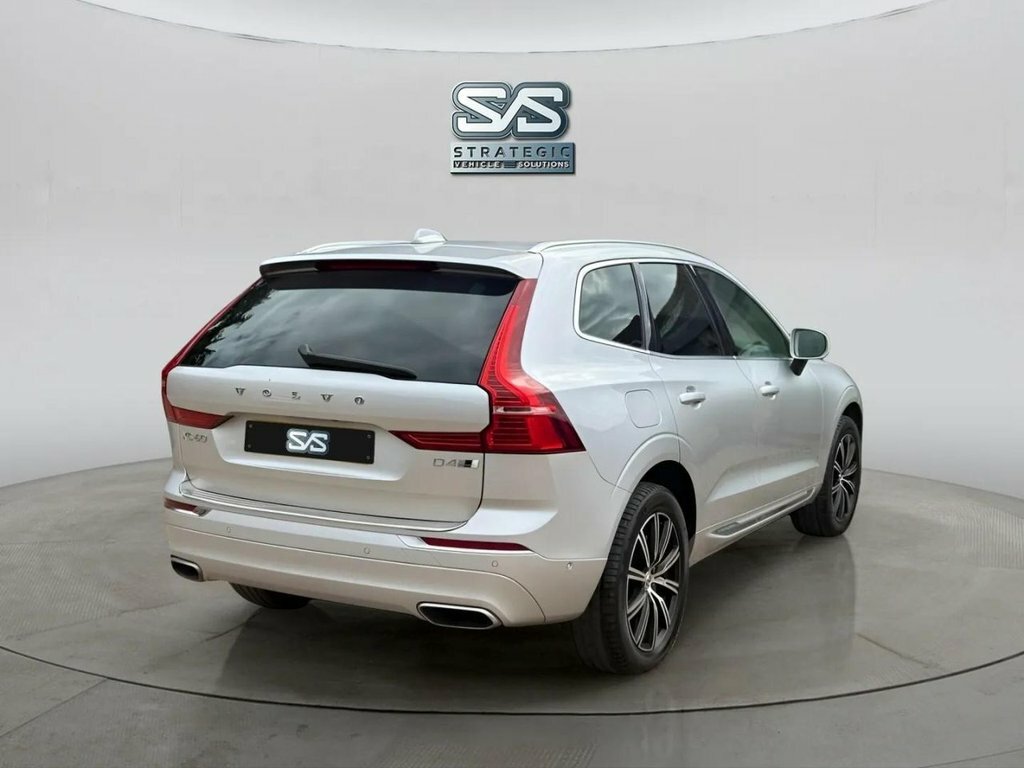 Volvo XC60 2L Inscription Silver #6